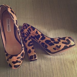 Steve Madden chunky pumps